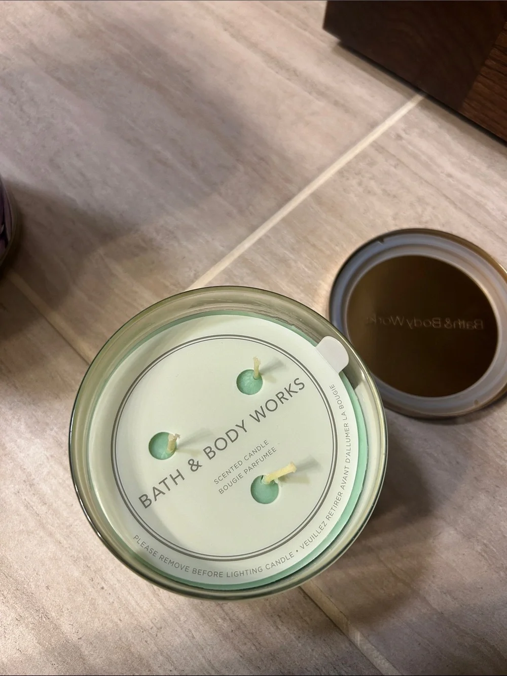 Bath & Body Works Mint Chocolate Chip Milkshake Candle - Mint, Gold